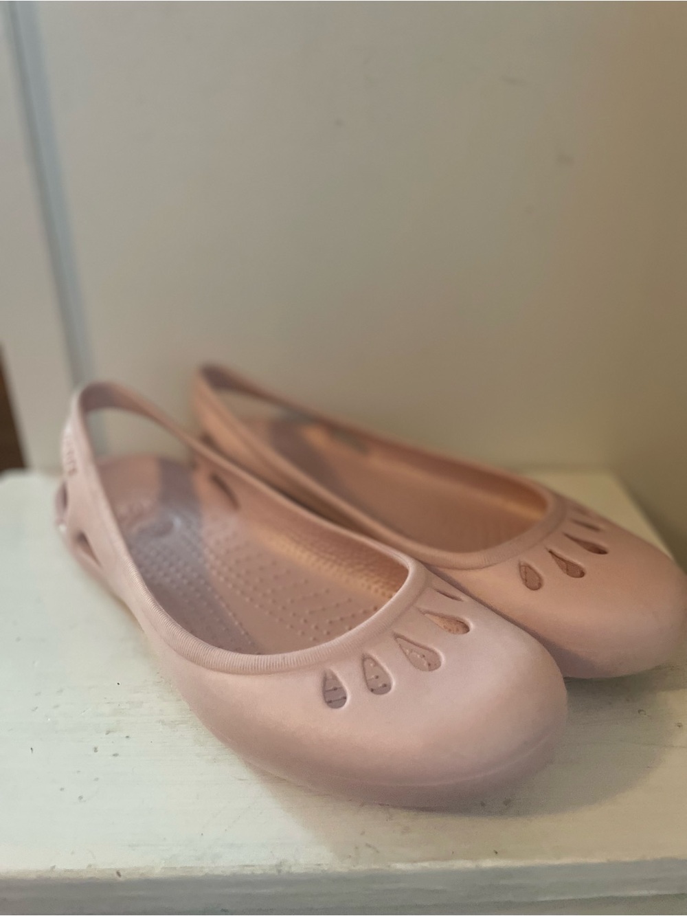Crocs Women's Slip-On Ballet Flats in Blush Pink